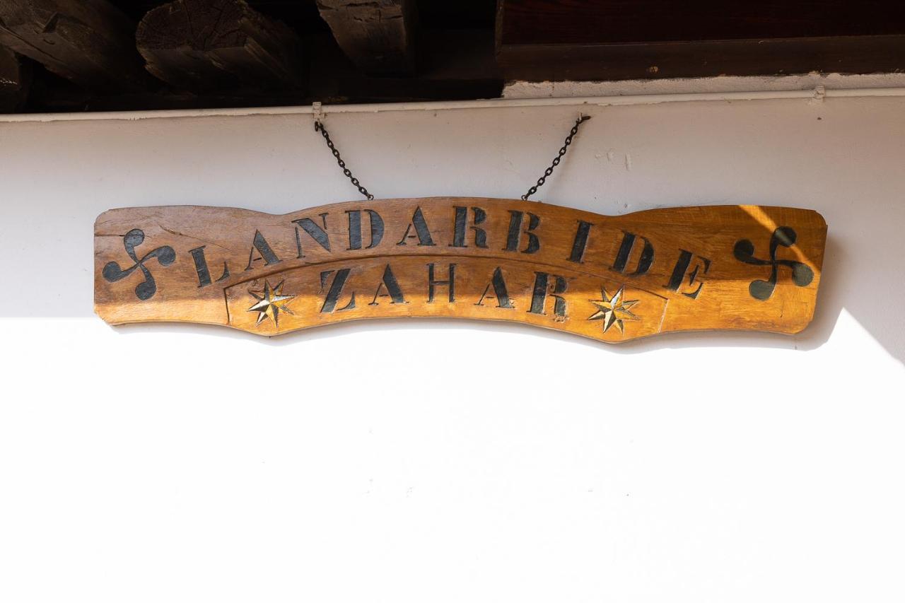 Agroturismo Landarbide Zahar Aia Buitenkant foto